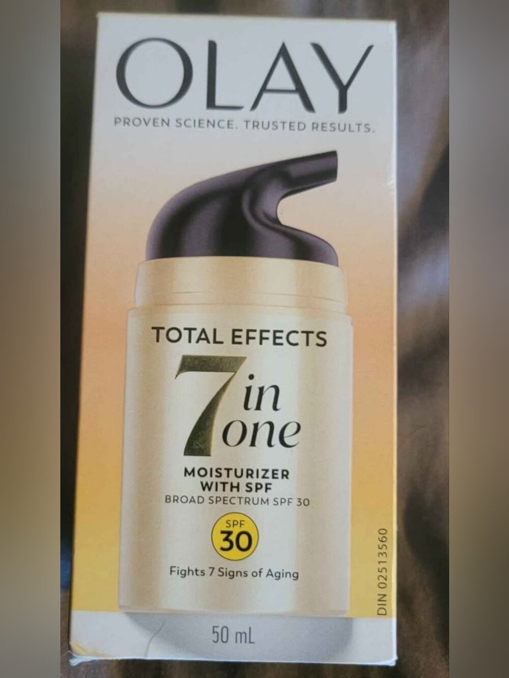 OLAY Total Effects 7-in-One Moisturizer with SPF 30